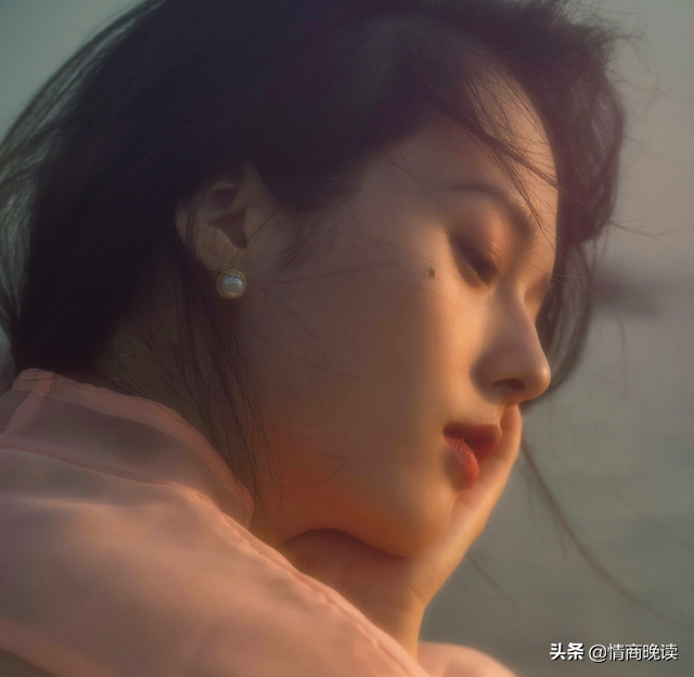 刚加微信第一句话怎么说？教你高情商的“开场白”