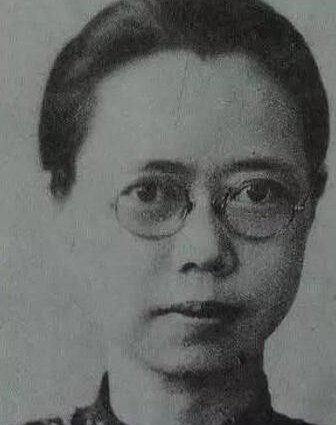 胡适的7段感情，只有她的照片被带进了棺材，正妻还和她成了朋友